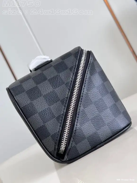 AAA Pruses Bags TOILETRY LOUIS BAG-24*13*13CM VUITTON 0706